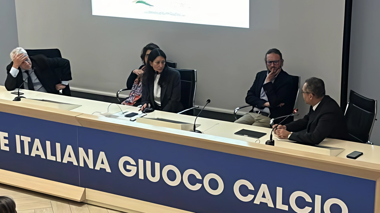 La sostenibilità diventa obbligo per le imprese toscane: riflessioni e sfide emerse durante il convegno a Firenze sull'importanza di rendere misurabile l'impatto sociale e ambientale. La sostenibilità diventa obbligo per le imprese toscane: riflessioni e sfide emerse durante il convegno a Firenze sull'importanza di rendere misurabile l'impatto sociale e ambientale.