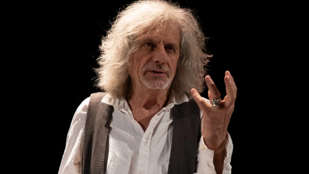 Alessandro Bergonzoni Alessandro Bergonzoni