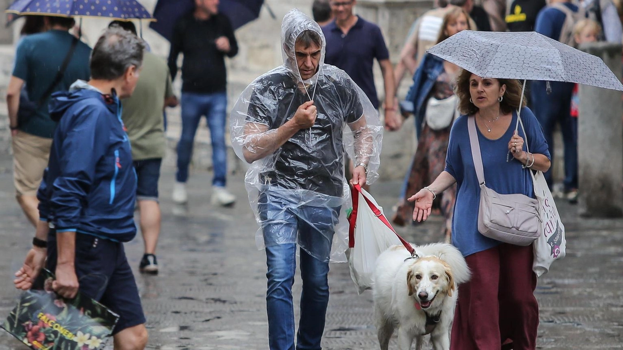 Il maltempo di ieri lascia spazio un fine settimana con alte temperature. Vertice in prefettura sulla viabilità, aumentano le pattuglie sul territorio.