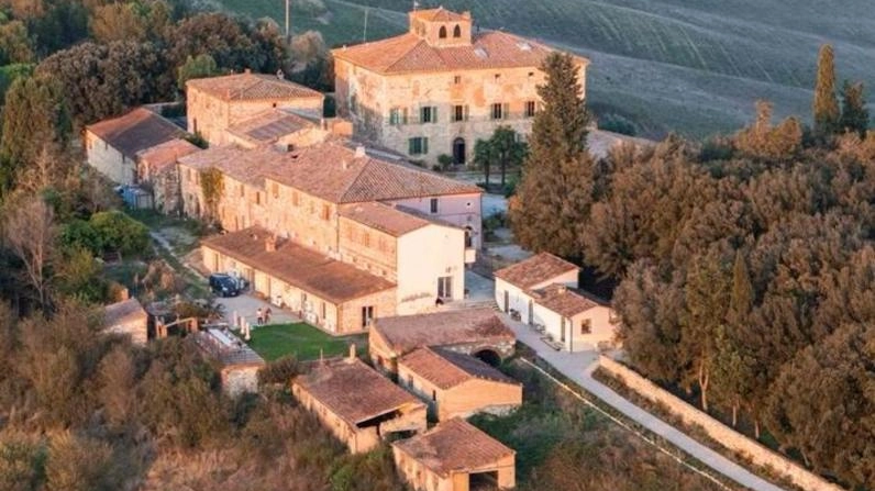 Dall’Austria arriva in provincia di Siena per mettersi di nuovo in gioco "E’ possibile, anche se la burocrazia in Italia è veramente complessa. Grazie a Coldiretti però riusciamo a realizzare i nostri progetti". . Dall’Austria arriva in provincia di Siena per mettersi di nuovo in gioco "E’ possibile, anche se la burocrazia in Italia è veramente complessa. Grazie a Coldiretti però riusciamo a realizzare i nostri progetti". .