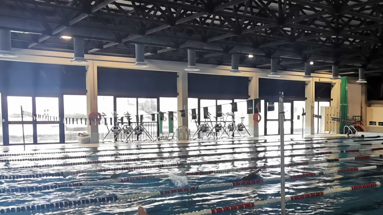 La piscina comunale di viale Roma sarà rinnovata grazie ai fondi del Pnrr. Il Comune ha assegnato incarichi per la gestione tecnica e la sicurezza del cantiere. L'obiettivo è creare una struttura moderna e funzionale, aperta a tutti e attenta alle esigenze della comunità.