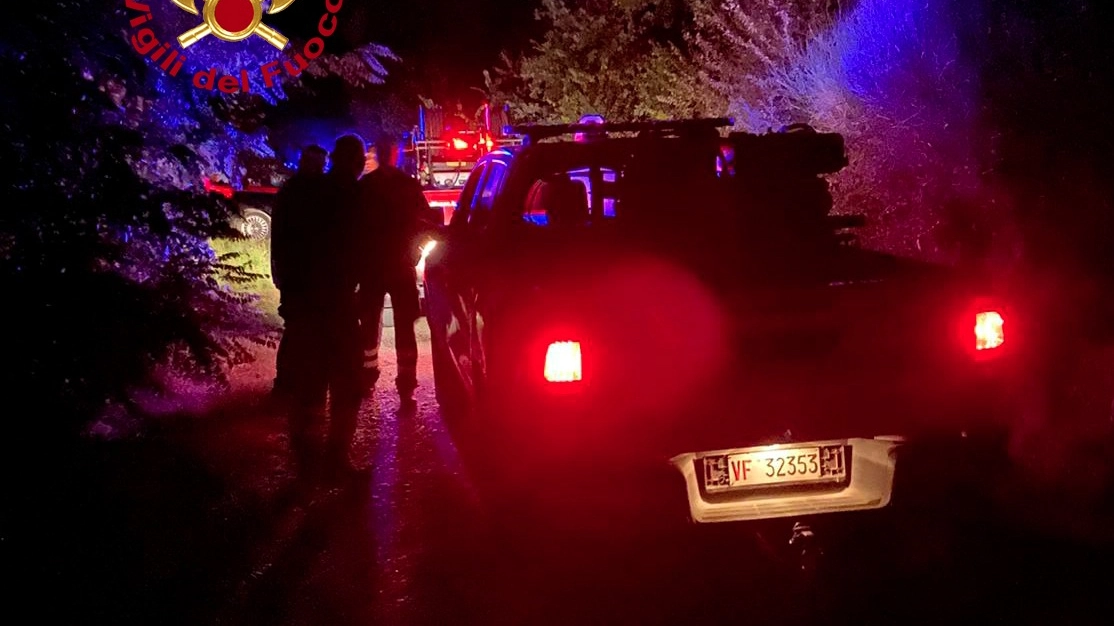 Vigili del fuoco in azione all'Isola d'Elba (Foto di repertorio)