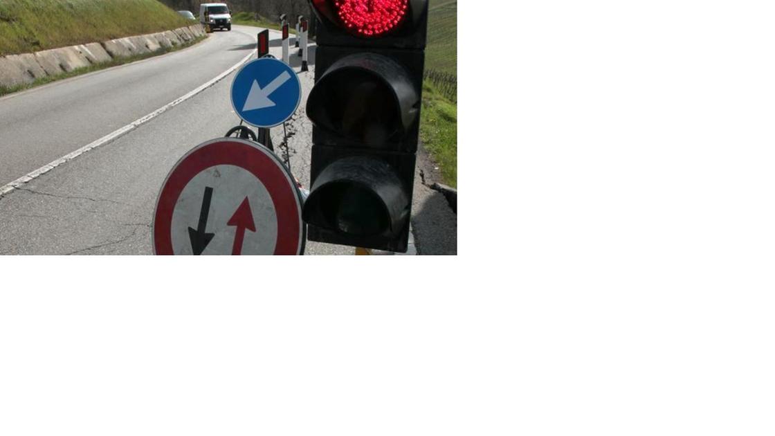 https://www.lanazione.it/image-service/view/acePublic/alias/contentid/YWZhMTUyOWQtYzgwMC00/0/ponte-al-mulino-sia-ripristinato-il-senso-unico.jpeg?f=16:9&w=1200&h=630