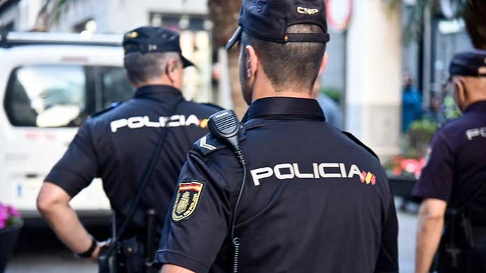 Trappola con la droga, sedati e derubati in vacanza a Madrid. Furto da 8mila euro