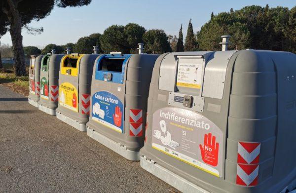 https://www.lanazione.it/image-service/view/acePublic/alias/contentid/YWZlNDQ5MWUtN2ZiMy00/0/a-san-giovanni-bufera-sui-rifiuti.jpeg