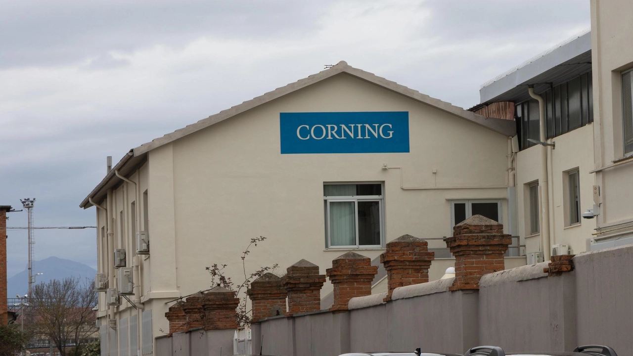 Un grave infortunio sul lavoro si è verificato ieri mattina, poco prima delle 8, alla Corning (ex-Kimble)