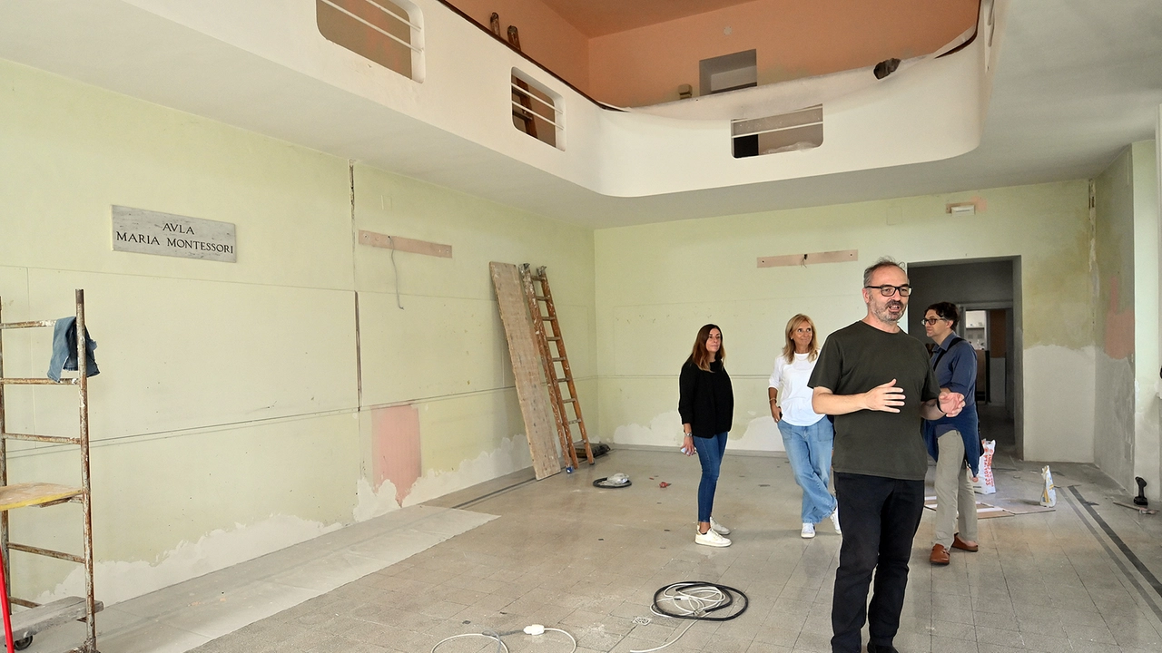 Sopra l’Aula di Osservazione; sotto la piazzetta Montessori Sopra l’Aula di Osservazione; sotto la piazzetta Montessori