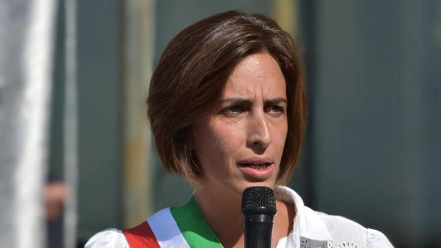 Sara D’Ambrosio, prima cittadina di Altopascio, è tornata a parlare della questione relativa alla circonvallazione per collegare la Piana Sara D’Ambrosio, prima cittadina di Altopascio, è tornata a parlare della questione relativa alla circonvallazione per collegare la Piana
