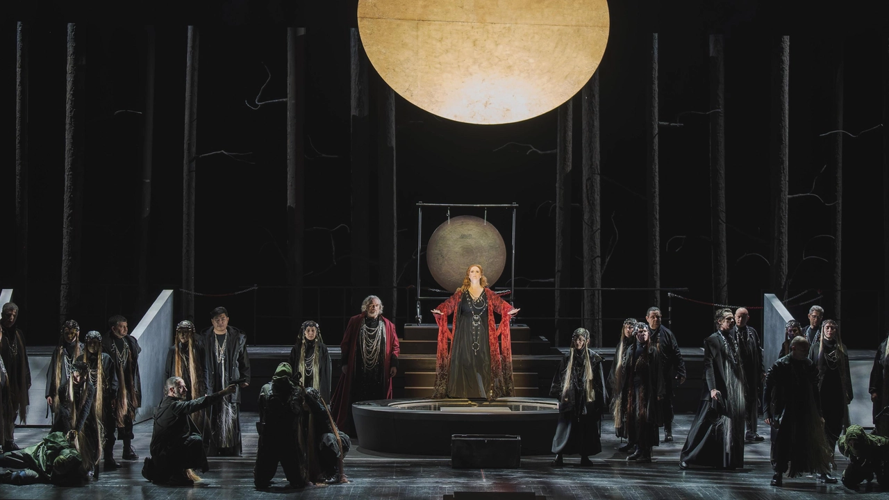 Domenica 9 marzo il capolavoro del belcanto di Vincenzo Bellini va in scena in un nuovo allestimento Domenica 9 marzo il capolavoro del belcanto di Vincenzo Bellini va in scena in un nuovo allestimento