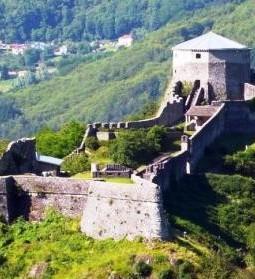 https://www.lanazione.it/image-service/view/acePublic/alias/contentid/YjA4MGJhYzItOTg5ZC00/0/il-cuore-verde-della-garfagnana.jpeg