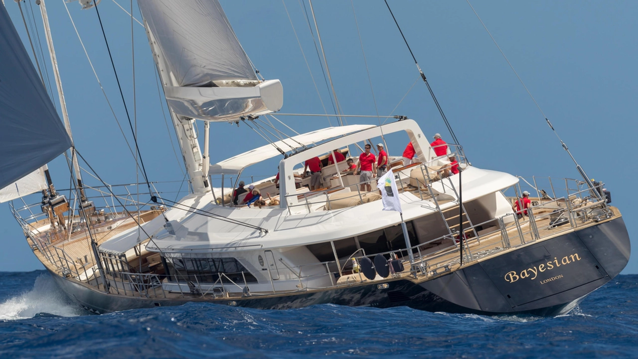 Il Bayesian, yacht da 56 metri, è affondato il 19 agosto al largo di Palermo Il Bayesian, yacht da 56 metri, è affondato il 19 agosto al largo di Palermo