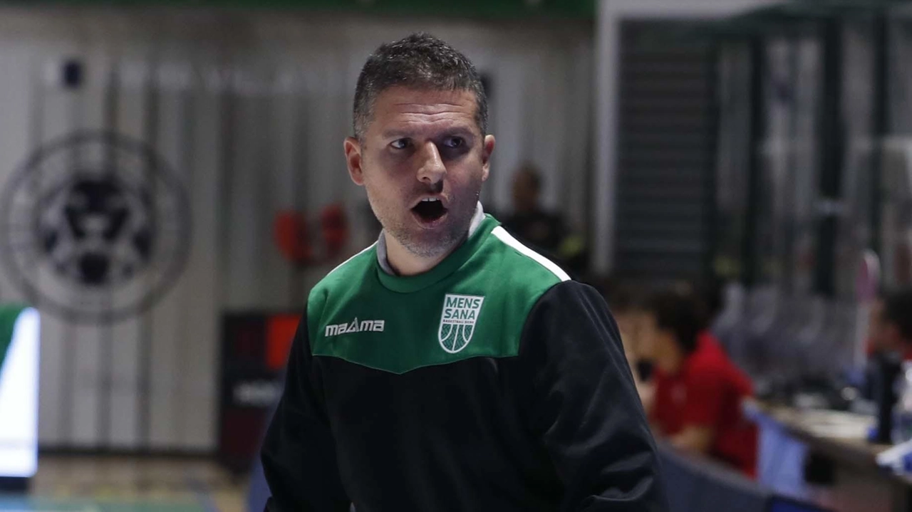 La Mens Sana valuta la conferma di coach Betti per il campionato 2025/26. Decisive le prossime settimane. La Mens Sana valuta la conferma di coach Betti per il campionato 2025/26. Decisive le prossime settimane.