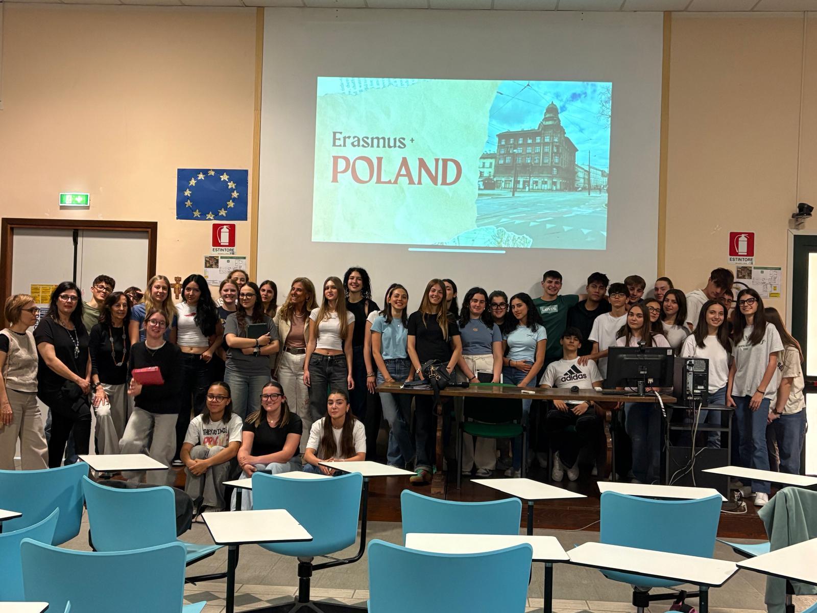 L’esperienza “Erasmus“. Non solo occasione di studio L’esperienza “Erasmus“. Non solo occasione di studio