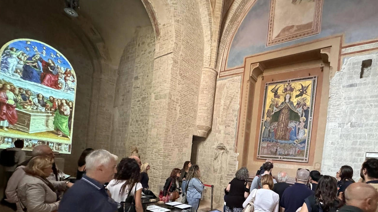 Si concludono oggi le Giornate Europee del Patrimonio con eventi e visite guidate in Umbria sul tema "Patrimonio in Cammino". Grande affluenza per le passeggiate a Perugia e molte altre iniziative culturali in tutta la regione.