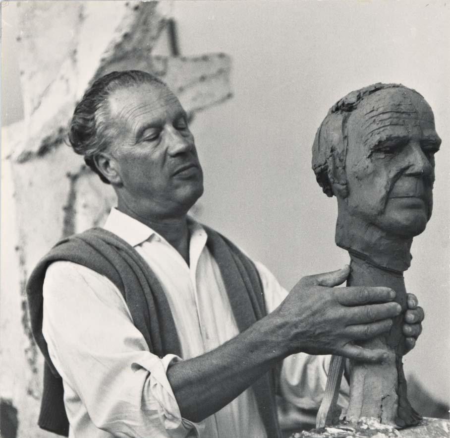 https://www.lanazione.it/image-service/view/acePublic/alias/contentid/YjBkMGI5N2EtYWZkZi00/0/le-opere-di-marino-marini-mostra-ad-arezzo.jpeg