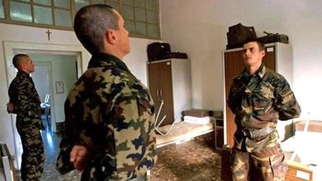 L’Italia ha abolito il servizio militare di leva obbligatoria il 29 luglio 2004 L’ultimo giorno di «naja» è stato il 30 giugno 2005 L’Italia ha abolito il servizio militare di leva obbligatoria il 29 luglio 2004 L’ultimo giorno di «naja» è stato il 30 giugno 2005