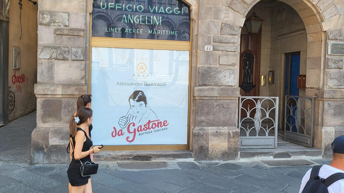 Lucca, chiude Angelini Viaggi: “Da noi 4 generazioni, ma la città è cambiata“ Lucca, chiude Angelini Viaggi: “Da noi 4 generazioni, ma la città è cambiata“