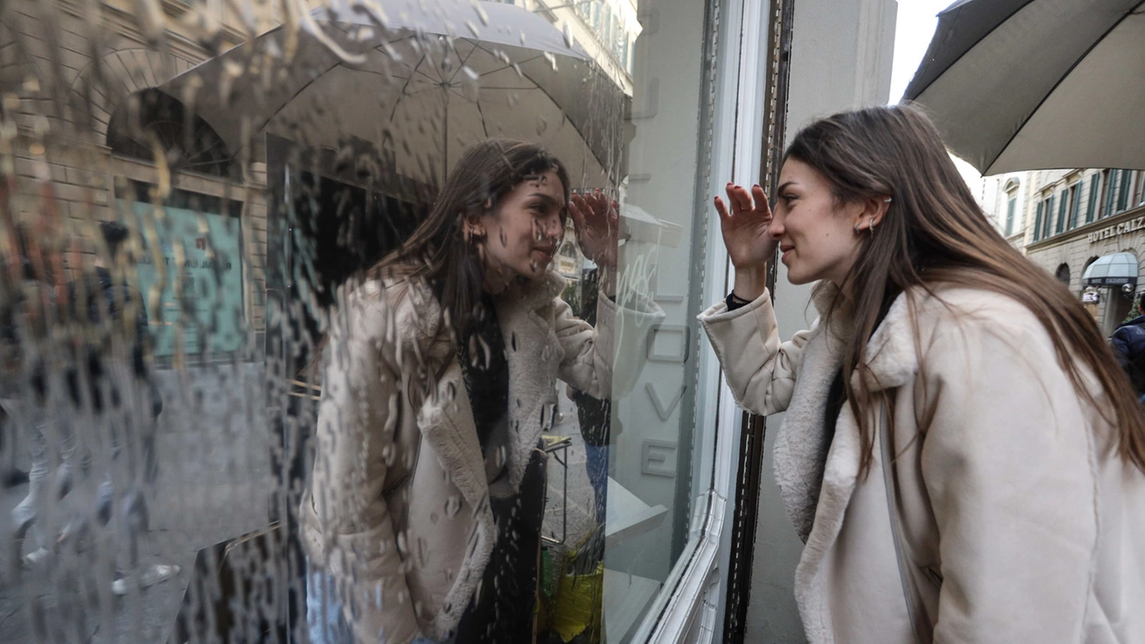 Crisi del commercio, ogni anno chiudono migliaia di attività in Toscana(Foto repertorio) Crisi del commercio, ogni anno chiudono migliaia di attività in Toscana(Foto repertorio)