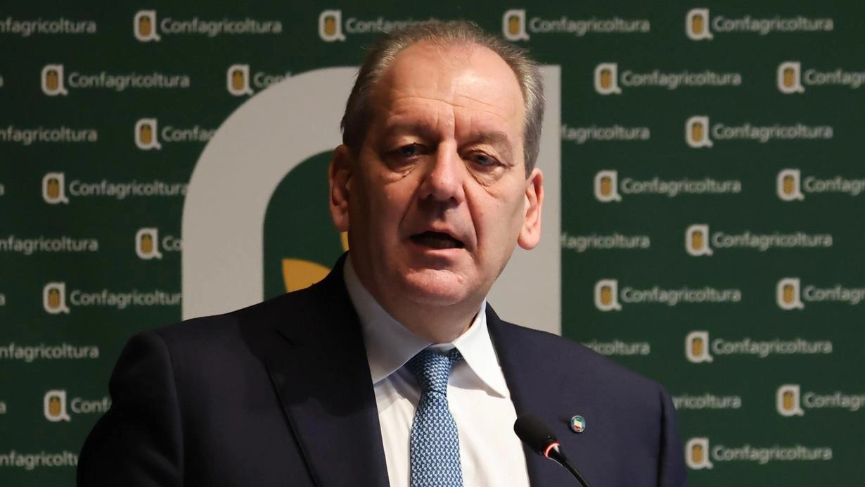 Un nuovo accordo da circa 250 milioni di euro in dieci anni per rafforzare e dare continuità alla filiera italiana... Un nuovo accordo da circa 250 milioni di euro in dieci anni per rafforzare e dare continuità alla filiera italiana...