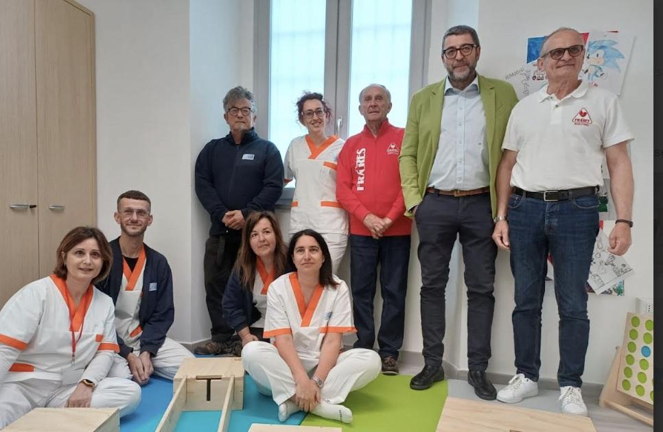 neurosviluppo donato materiale per la riabilitazione dei bambini