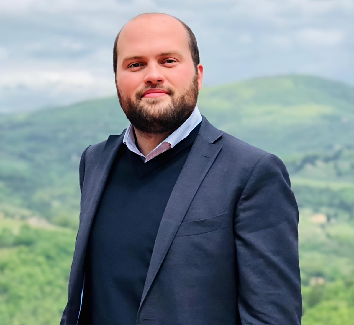 https://www.lanazione.it/image-service/view/acePublic/alias/contentid/YjE4ZjlkMjYtNDcyNS00/0/ponte-sullarno-attesa-con-polemiche.jpeg?f=1.91:1&w=1200