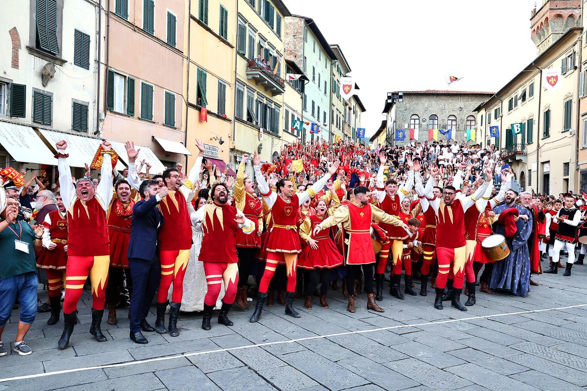 Palio della Città di Pescia, fa festa il rione Ferraia Palio della Città di Pescia, fa festa il rione Ferraia