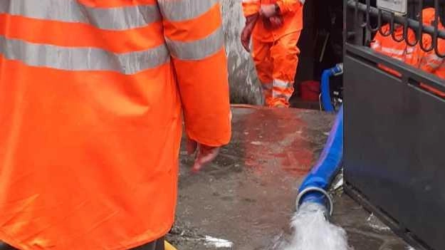 La giornata è stata vissuta con il fiato sopeso per le pompe della cassa di espansione del torrente Bagnolo "All’impianto serve un gruppo elettrogeno autonomo". Vab e protezione civile in campo dal giovedì. La giornata è stata vissuta con il fiato sopeso per le pompe della cassa di espansione del torrente Bagnolo "All’impianto serve un gruppo elettrogeno autonomo". Vab e protezione civile in campo dal giovedì.