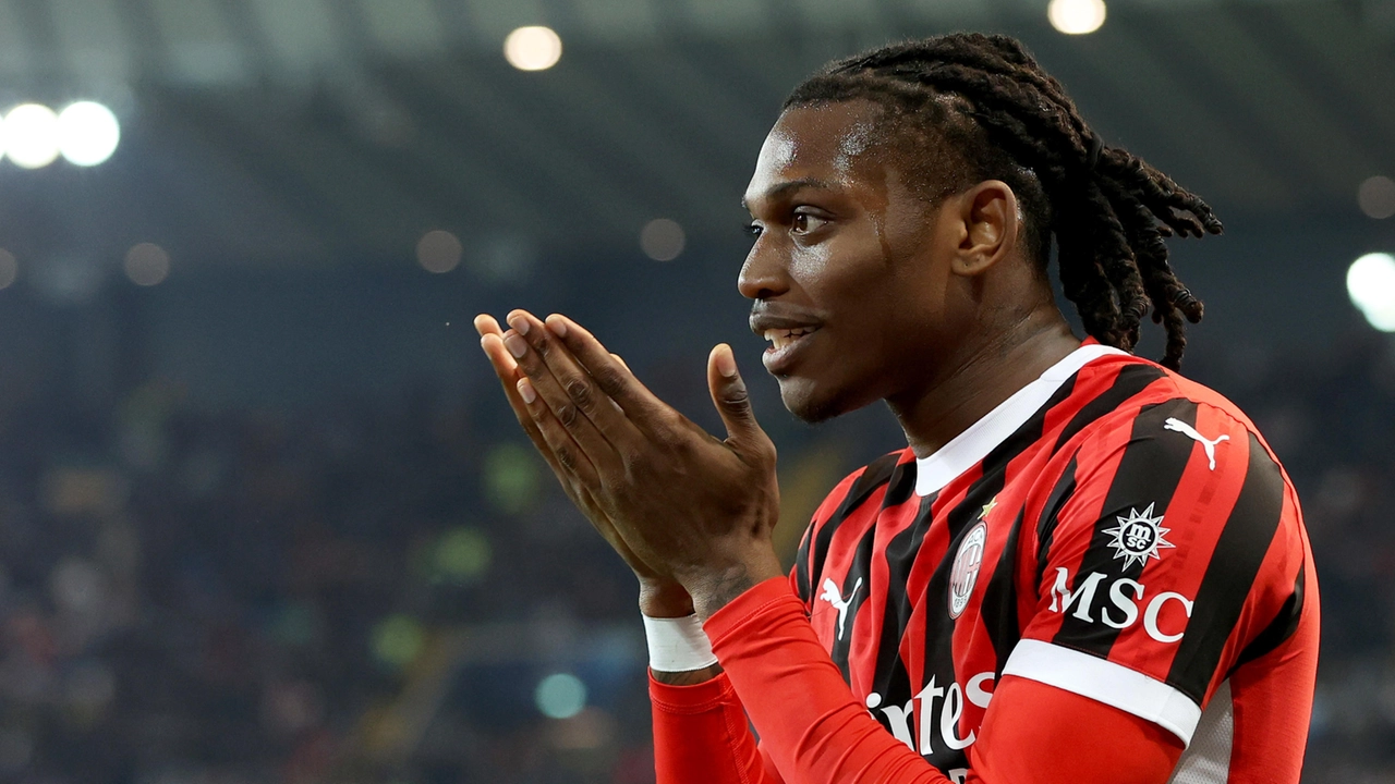 Leao allontana le sirene di mercato: “Essere al Milan è un sogno”