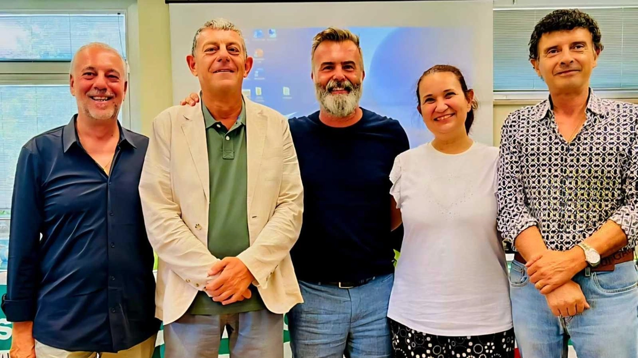 I nuovi vertici della Cisl Toscana Nord che nei giorni scorsi ha rinnovato la cariche della segreteria di area vasta I nuovi vertici della Cisl Toscana Nord che nei giorni scorsi ha rinnovato la cariche della segreteria di area vasta