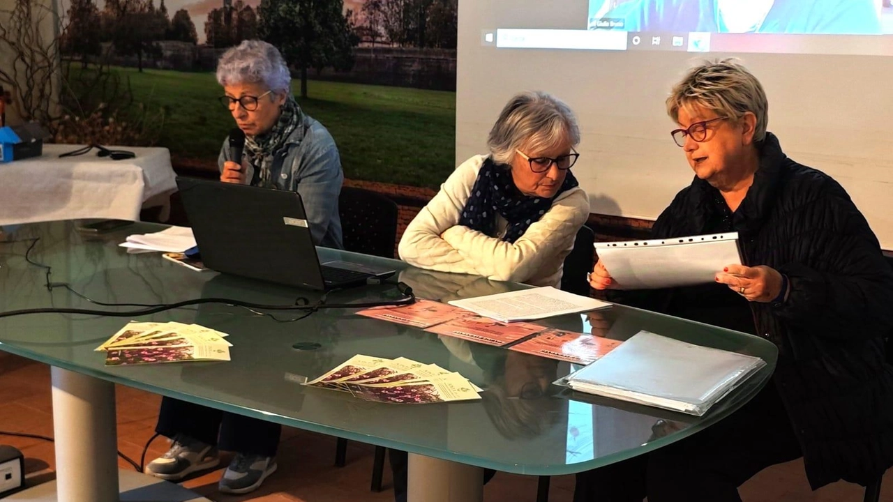 Si è svolta ieri mattina, nella Casermetta San Regolo delle Mura urbane, la premiazione del contest letterario “Parole d’Estate” promosso... Si è svolta ieri mattina, nella Casermetta San Regolo delle Mura urbane, la premiazione del contest letterario “Parole d’Estate” promosso...