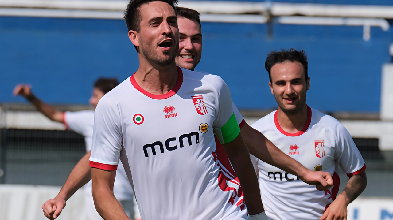 Alessio Sacconi, uno dei punti di riferimento del Terranuova Traiana tornato in serie D grazie alla lotteria dei playoff Alessio Sacconi, uno dei punti di riferimento del Terranuova Traiana tornato in serie D grazie alla lotteria dei playoff