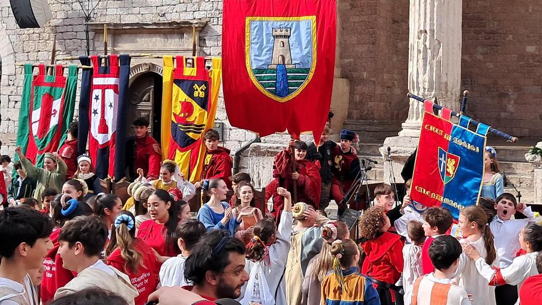 Calendimaggio, rush finale. C’è l’assegnazione del Palio