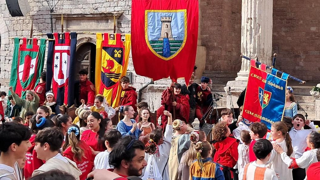 Il Calendimaggio dei Piccoli Il Calendimaggio dei Piccoli