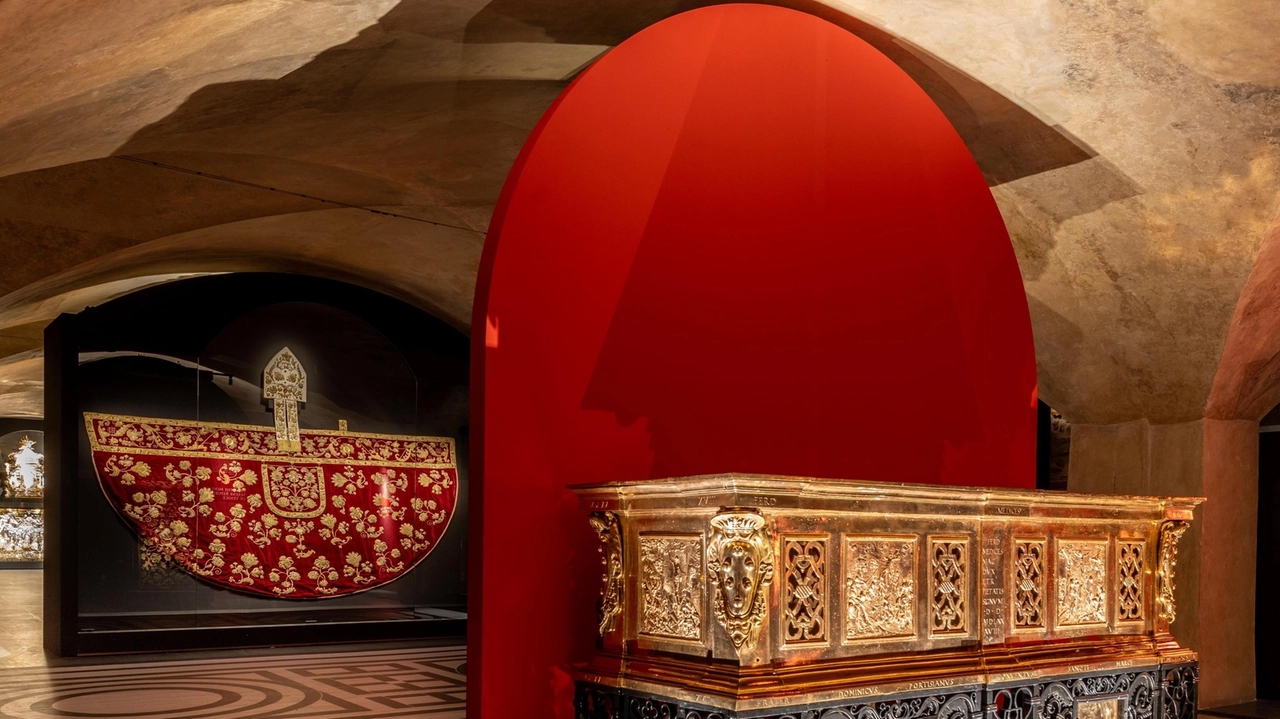Sopra, l’Altare dei Medici. A sinistra, la Cappella Rucellai. Sono in mostra al Museo Marini di Firenze Sopra, l’Altare dei Medici. A sinistra, la Cappella Rucellai. Sono in mostra al Museo Marini di Firenze