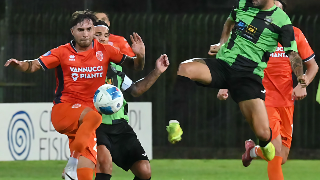 Francesco Campagna nel match vinto contro il Tuttocuoio (Castellani)