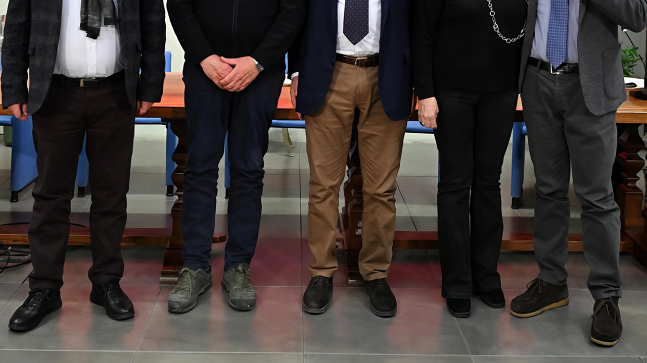 Protocollo d’intesa fra Regione e sindacati. "Un punto smart per comune" Protocollo d’intesa fra Regione e sindacati. "Un punto smart per comune"