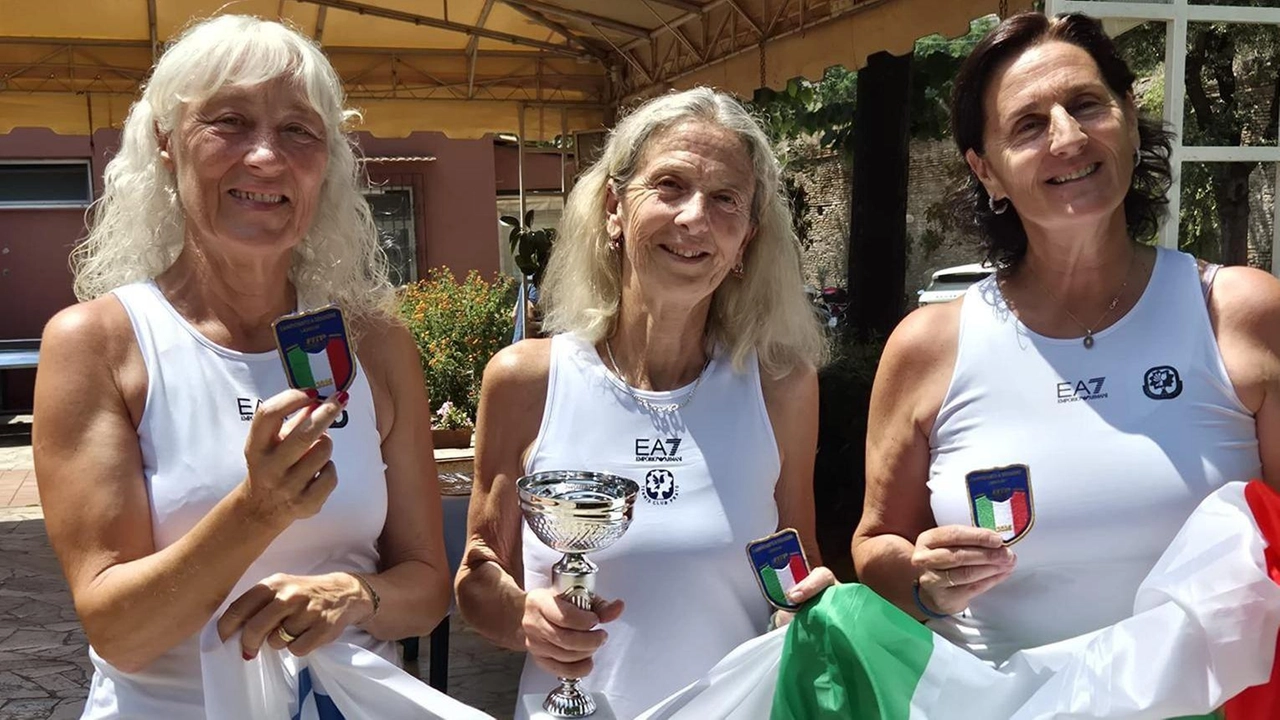 Complimenti alla squadra ladies del Tc Prato Complimenti alla squadra ladies del Tc Prato