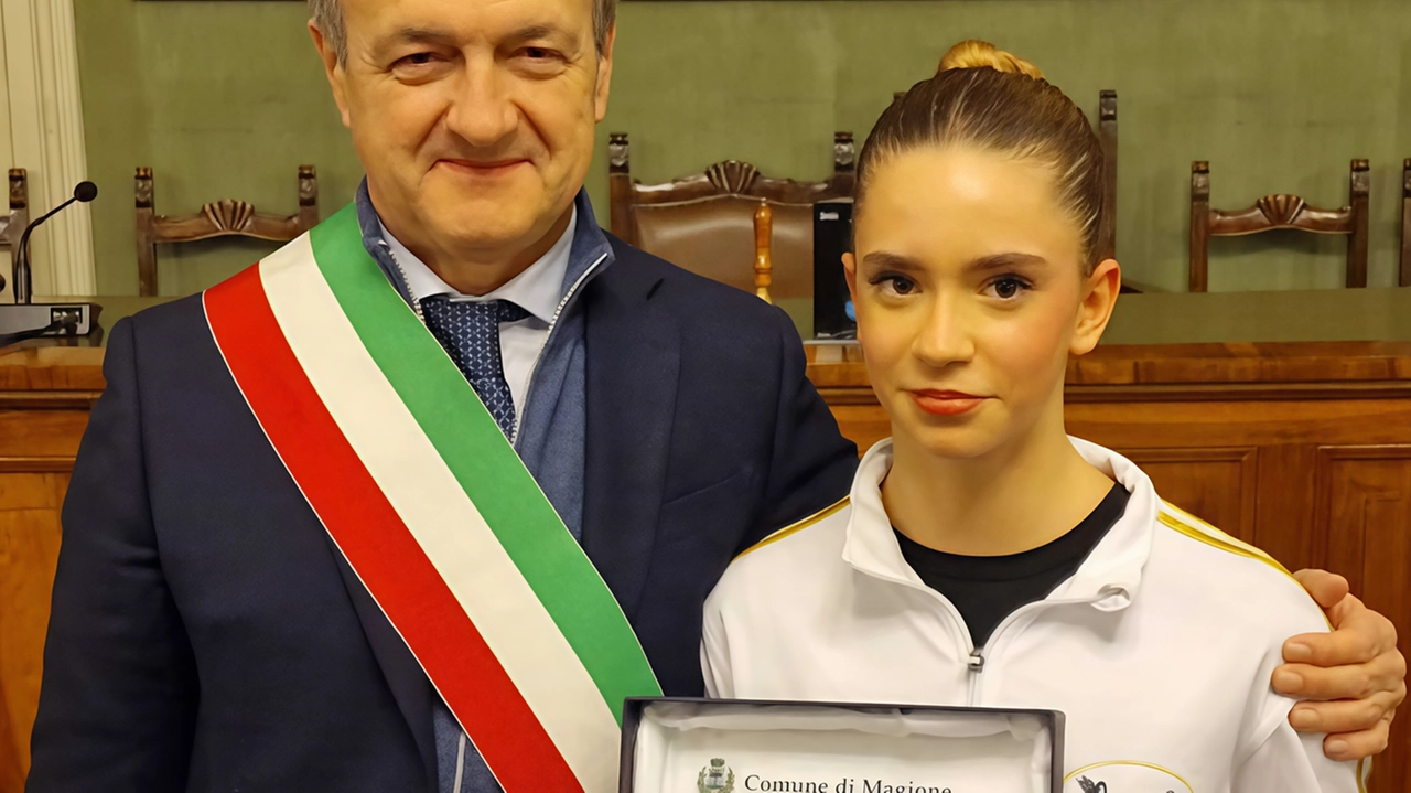 MAGIONE – Angie Perugini di Montecolognola di Magione ha ricevuto dal Comune il riconoscimento per meriti sportivi: "Stelle dello Sport... MAGIONE – Angie Perugini di Montecolognola di Magione ha ricevuto dal Comune il riconoscimento per meriti sportivi: "Stelle dello Sport...
