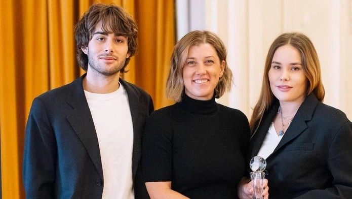 Manteco vince il premio Climate Project of the Year per le fibre sostenibili MWool e ReviWool, riducendo emissioni e impatti ambientali nel settore tessile. Manteco vince il premio Climate Project of the Year per le fibre sostenibili MWool e ReviWool, riducendo emissioni e impatti ambientali nel settore tessile.