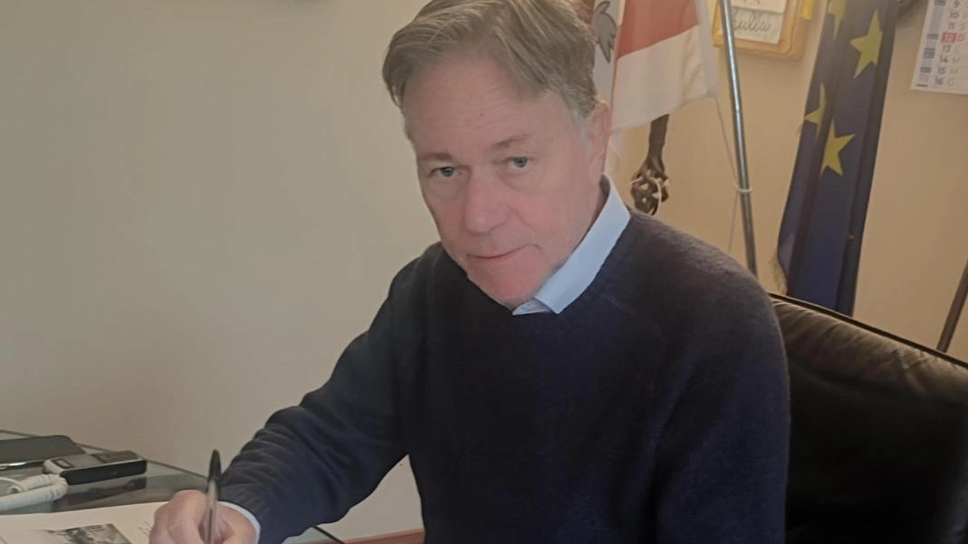 Il sindaco di Aulla Roberto Valettini ha sottolineato l’attenzione per tutte le frazioni nel bilancio di previsione approvato a fine anno Il sindaco di Aulla Roberto Valettini ha sottolineato l’attenzione per tutte le frazioni nel bilancio di previsione approvato a fine anno
