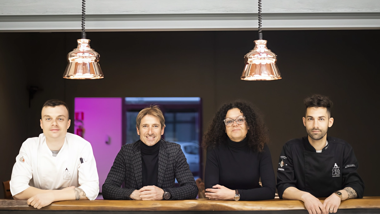 Inaugurato nell’aprile 2022 nel capannone di via Zanobi Bicchierai. Innovazione e passione. I titolari: "Abbiamo mollato tutto e reinvestito i risparmi in questa bellissima follia". Inaugurato nell’aprile 2022 nel capannone di via Zanobi Bicchierai. Innovazione e passione. I titolari: "Abbiamo mollato tutto e reinvestito i risparmi in questa bellissima follia".