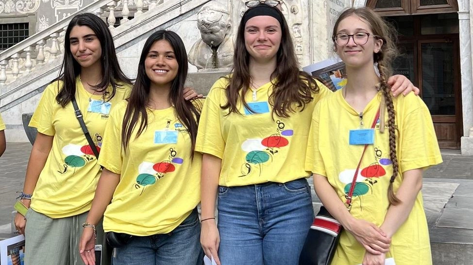 Le ragazze che porteranno la loro testimonianza nell’incontro in Comune Le ragazze che porteranno la loro testimonianza nell’incontro in Comune