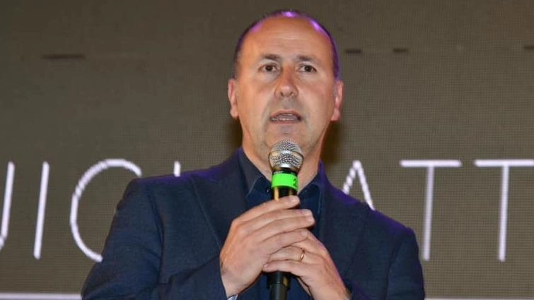 Il sindaco Maurizio Verona è soddisfatto: la giunta ha infatti approvato il progetto tecnico esecutivo di un’opera di collegamento viario attesa dagli anni Settanta e che partirà prima della stagione estiva Il sindaco Maurizio Verona è soddisfatto: la giunta ha infatti approvato il progetto tecnico esecutivo di un’opera di collegamento viario attesa dagli anni Settanta e che partirà prima della stagione estiva
