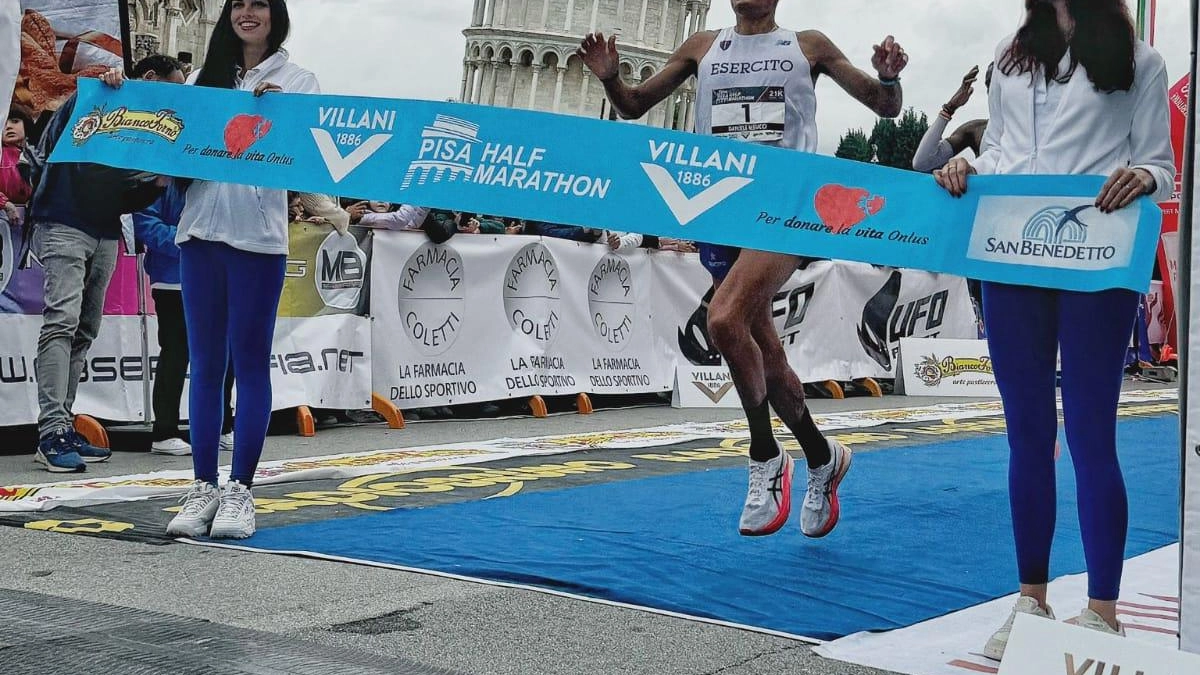 Il campione pisano Daniele Meucci si aggiudica la diciottesima edizione della Pisa Half Marathon Il campione pisano Daniele Meucci si aggiudica la diciottesima edizione della Pisa Half Marathon