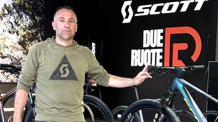 Nuovo showroom, nuovo logo, ma passione invariata. ‘Due Ruote’ inaugura la sua versione 3.0 domani alle 16. Il negozio passa...