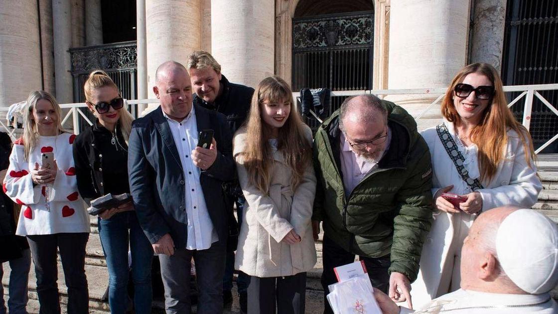 https://www.lanazione.it/image-service/view/acePublic/alias/contentid/YjJiMGFjZGYtYjUxOC00/0/si-scende-in-campo-per-lopa-il-gioco-del-calcio-si-fa-solidale.jpeg?f=16:9&w=1200&h=630