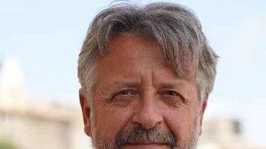 Approvato il documento che detta le linee guida da seguire per i prossimi anni. Punti centrali l’edilizia sostenibile, mobilità dolce, innovazione e conservazione del patrimonio. Approvato il documento che detta le linee guida da seguire per i prossimi anni. Punti centrali l’edilizia sostenibile, mobilità dolce, innovazione e conservazione del patrimonio.