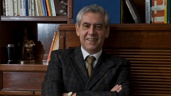 Il professor Giuseppe Patota Il professor Giuseppe Patota