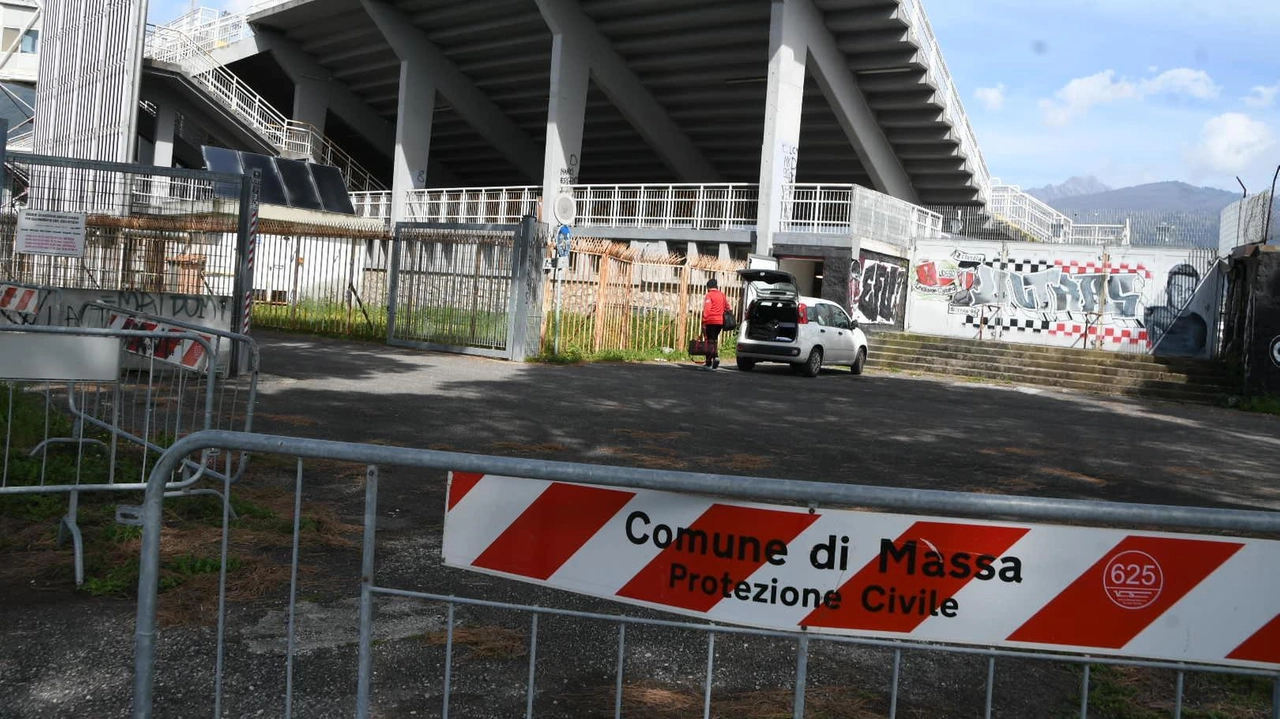 Un progetto dell’amministrazione comunale per lo stadio Vitali di Massa Un progetto dell’amministrazione comunale per lo stadio Vitali di Massa
