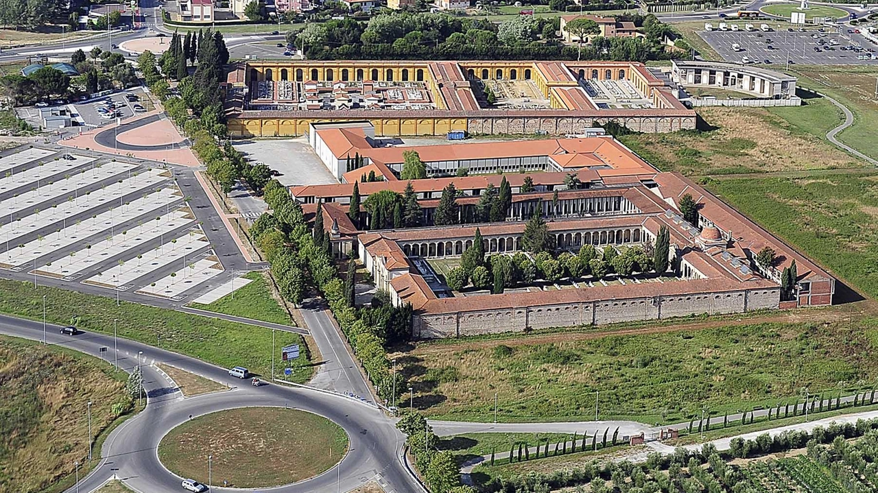 Un gruppo di cittadini si è opposto alla costruzione di un fast food nella zona dei cimiteri. (foto gentilmente concessa da Piero Frassi) Un gruppo di cittadini si è opposto alla costruzione di un fast food nella zona dei cimiteri. (foto gentilmente concessa da Piero Frassi)